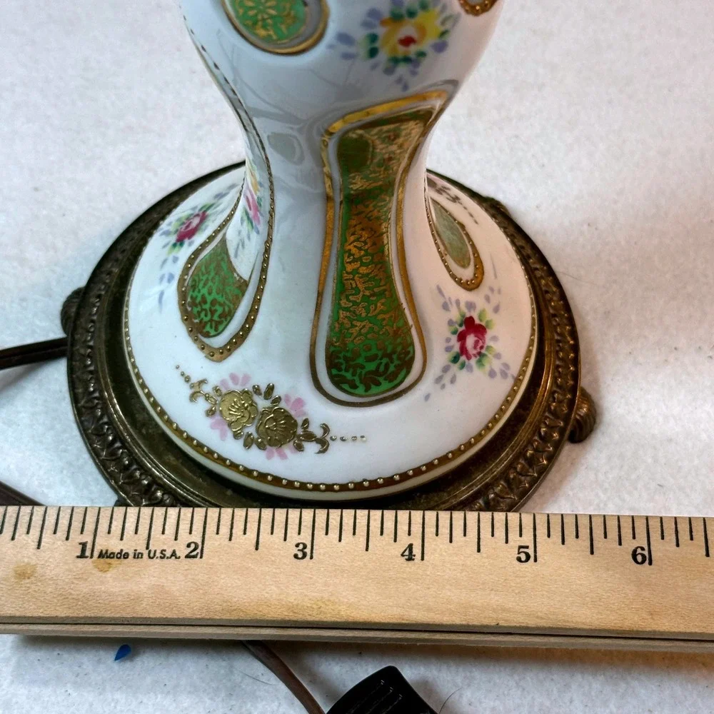 Crest vintage porcelain